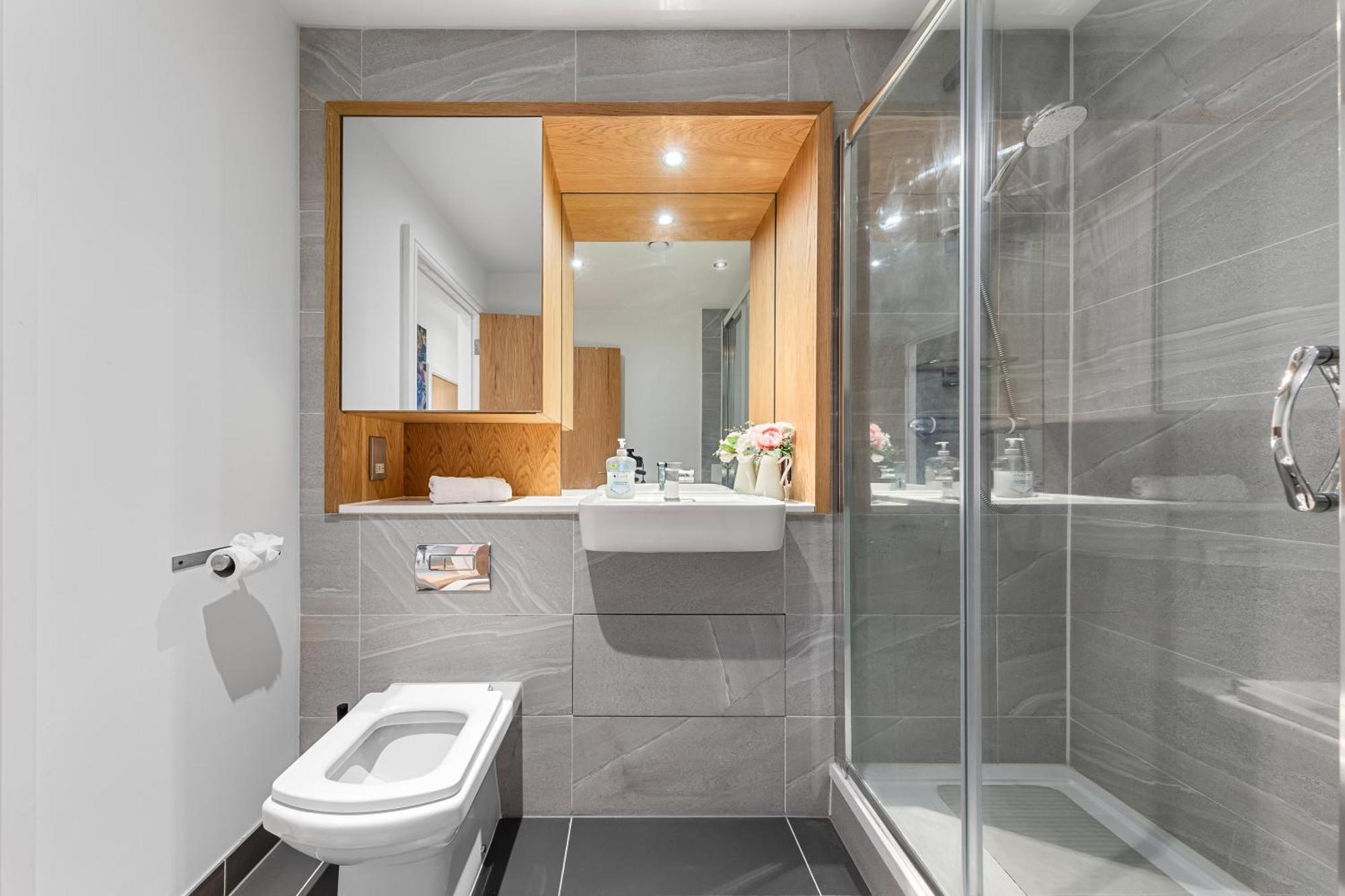 Trendy 2 Bed Flat In Greenwich With Car Parking Londres Exterior foto